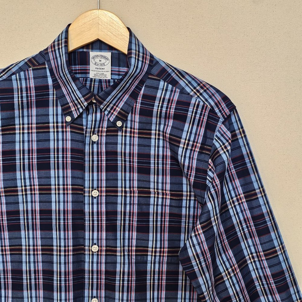 Brooks Brothers Non-Iron Regent Fit Button Down M